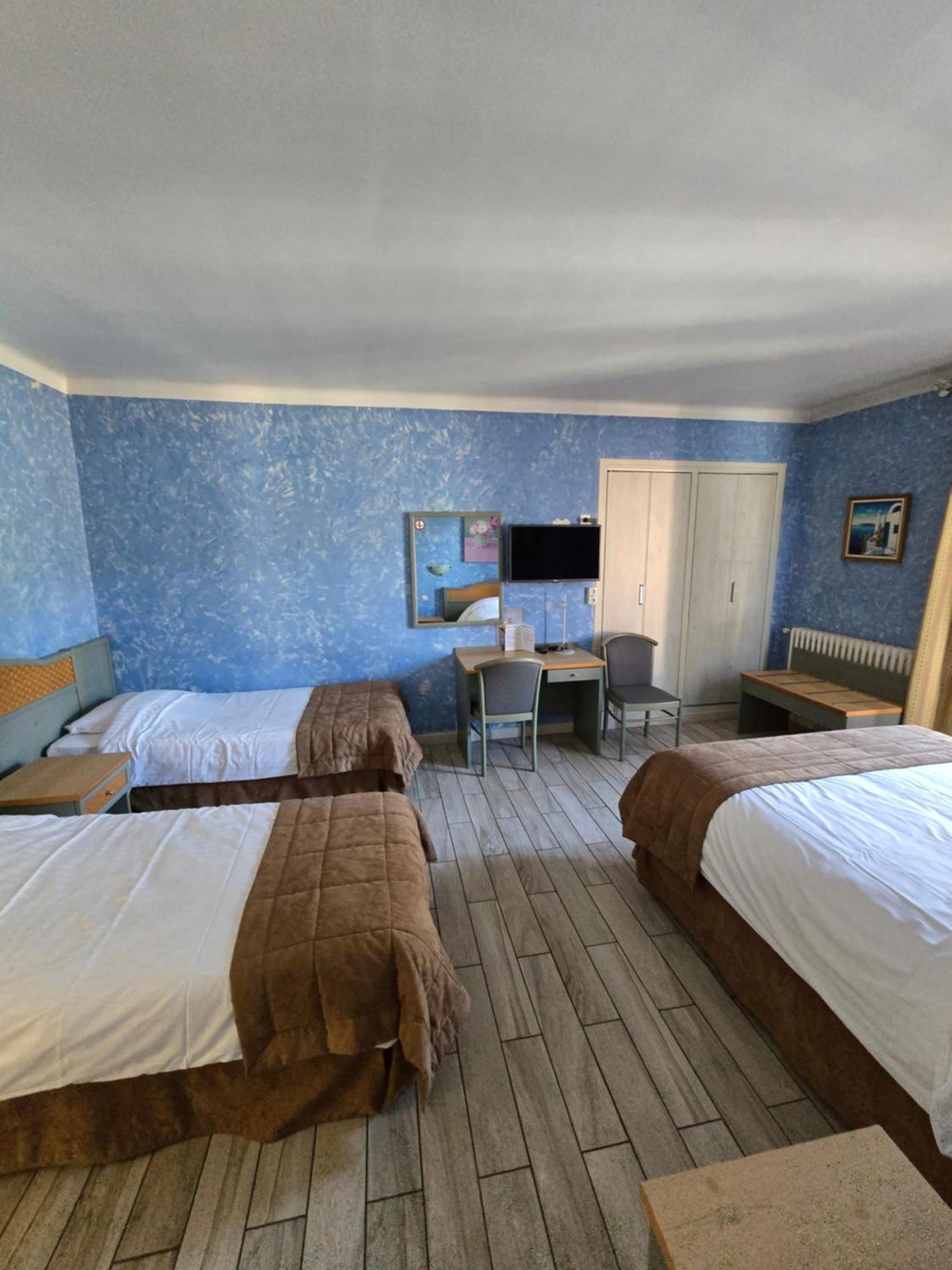 Auberge Les Aromes Грас Екстериор снимка