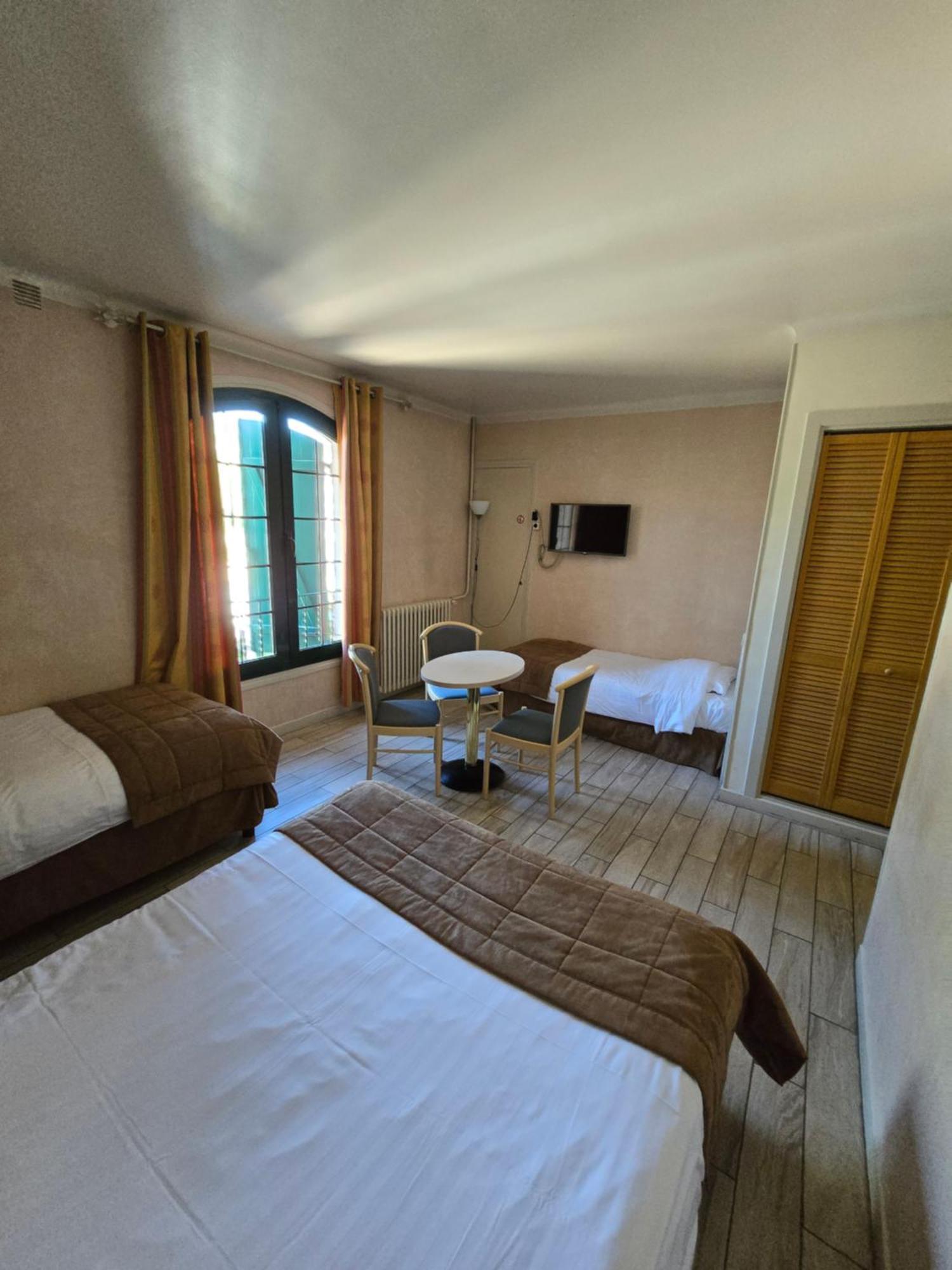 Auberge Les Aromes Грас Екстериор снимка