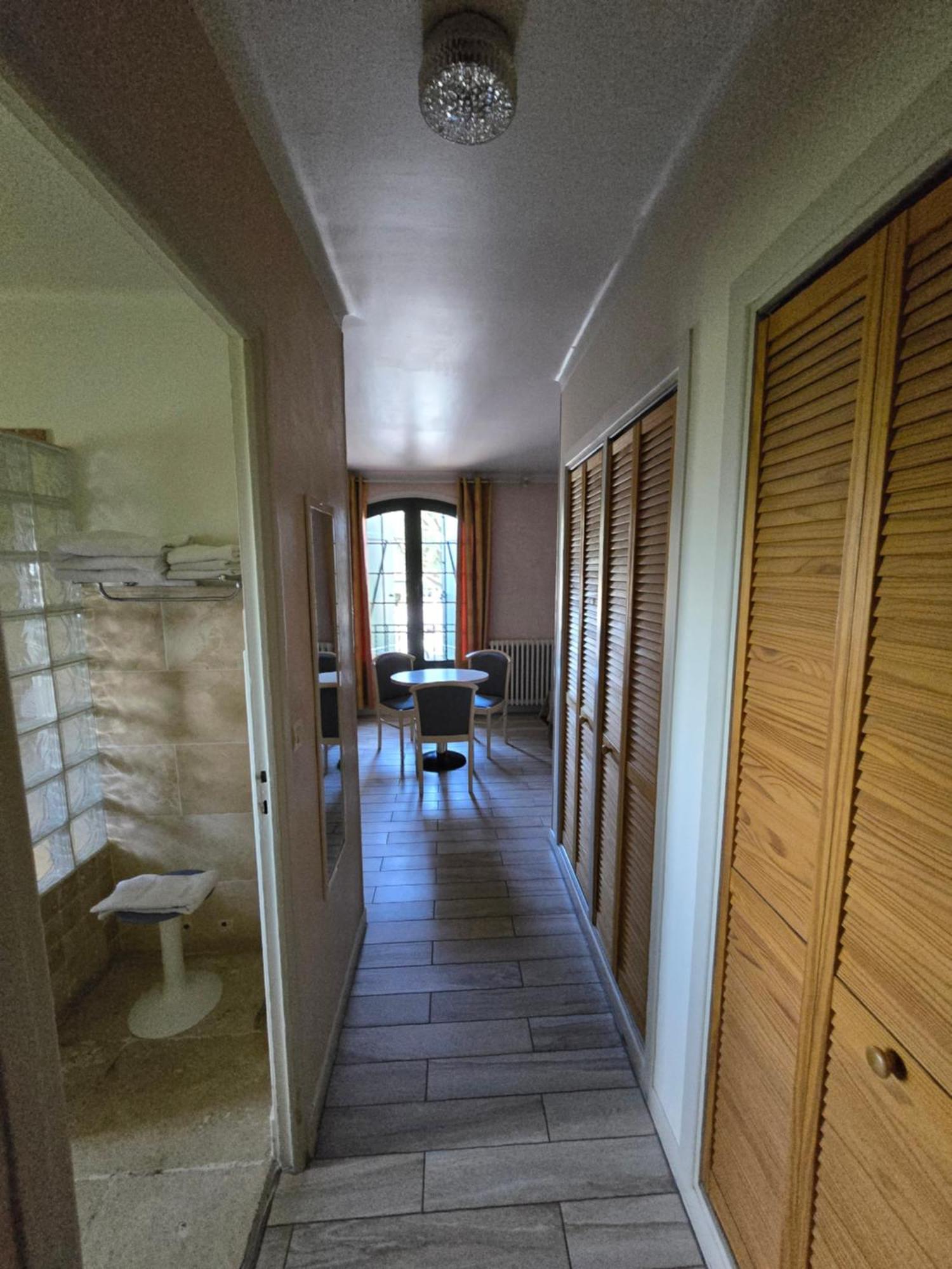 Auberge Les Aromes Грас Екстериор снимка