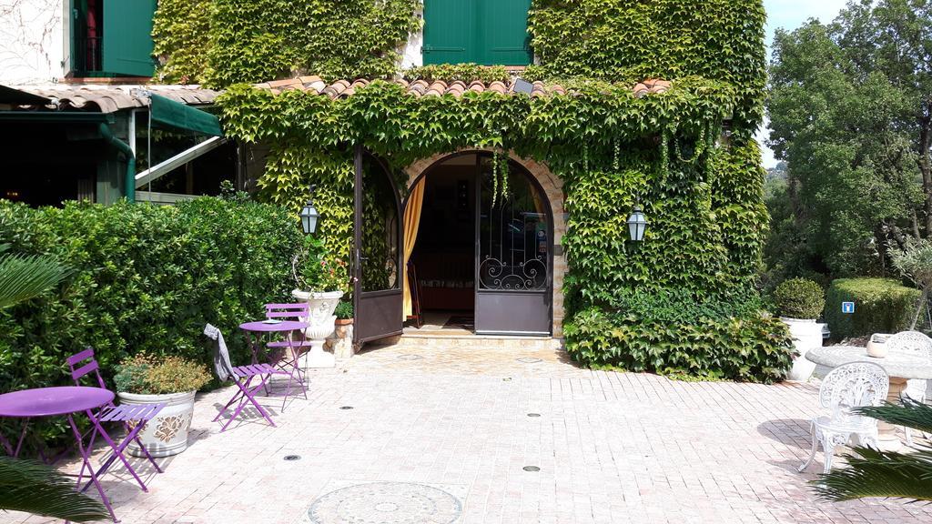 Auberge Les Aromes Грас Екстериор снимка